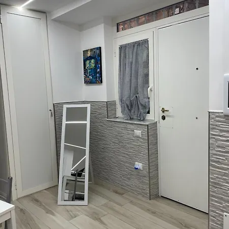 Appartement Metro Stazione-museo 500 M-appartamento Ed Elegante Dimora De Curtis Napels