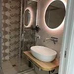 شقة Metro Stazione-museo 500 M-appartamento Ed Elegante Dimora De Curtis
