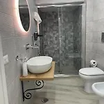 شقة Metro Stazione-museo 500 M-appartamento Ed Elegante Dimora De Curtis *