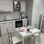 Metro Stazione-museo 500 M-appartamento Ed Elegante Dimora De Curtis