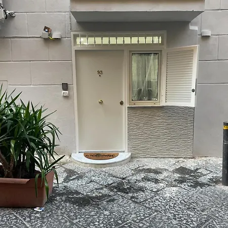 Apartamento Metro Stazione-museo 500 M-appartamento Ed Elegante Dimora De Curtis Nápoles