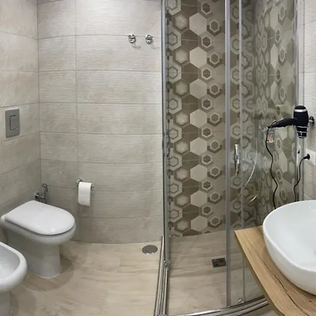 Metro Stazione-museo 500 M-appartamento Ed Elegante Dimora De Curtis