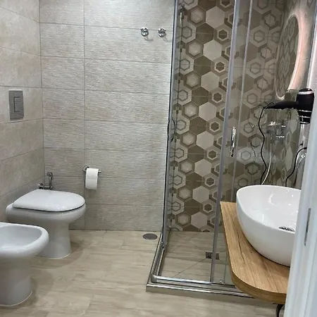 Metro Stazione-museo 500 M-appartamento Ed Elegante Dimora De Curtis Apartament Neapol