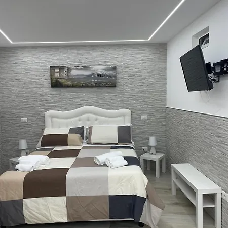 Metro Stazione-museo 500 M-appartamento Ed Elegante Dimora De Curtis Apartament *